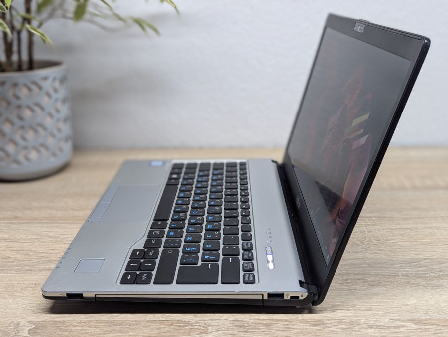 Уцінка! Ноутбук Б/В Fujitsu S936, Intel Core i5-6200U, DDR4 4 GB, SSD 128GB, 13" Full HD
