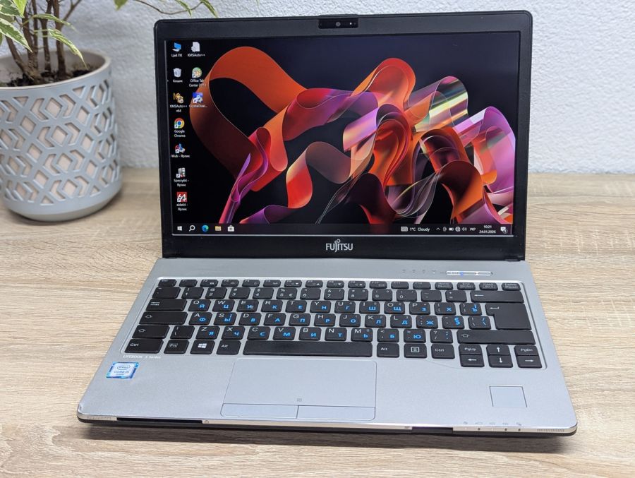 Уцінка! Ноутбук Б/В Fujitsu S936, Intel Core i5-6200U, DDR4 4 GB, SSD 128GB, 13" Full HD