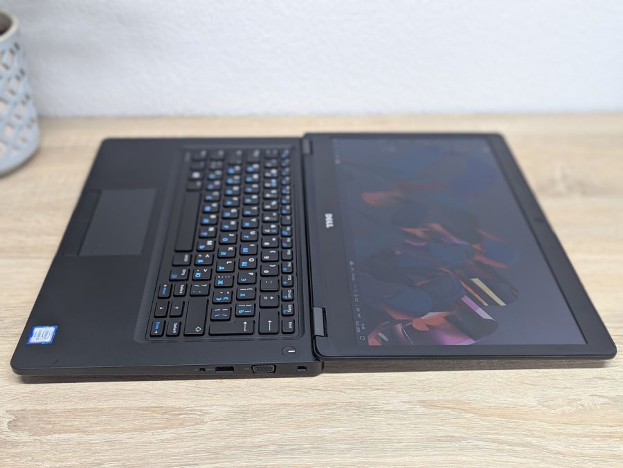 Ноутбук Б/В Dell Latitude 5480, Intel Core i5-6200U, DDR4 8 GB, SSD 128GB, 14" HD