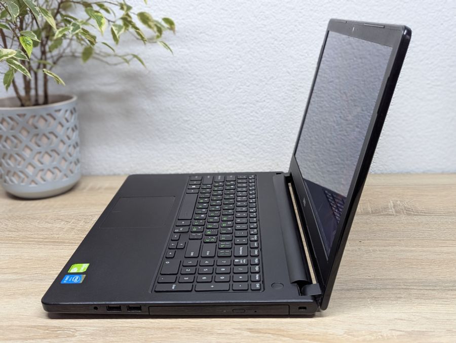 Уцінка! Ноутбук Б/В Dell Inspiron 5558, Intel Core i3-5005U, DDR3 8 GB, SSD 256GB, NVIDIA GeForce 920M 2gb, 15.6"
