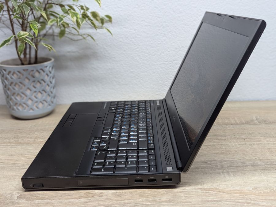 Ноутбук Б/В Dell Precision M4800, Intel Core i7-4910MQ, DDR3 16 GB, SSD 256GB, AMD FirePro M5100 2Gb, 15" Full HD