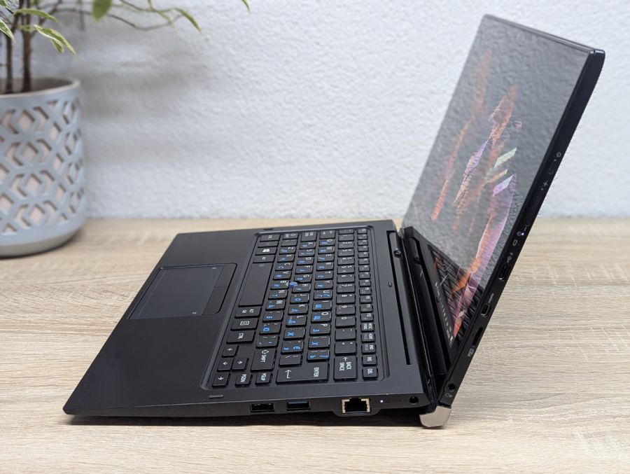Уцінка! Ноутбук Б/В Toshiba Portege Z20T-C, Intel Core m7, DDR3 16 GB, SSD 128GB, 12" Full HD Сенсор