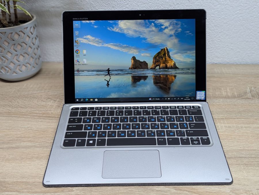 Ноутбук Б/В HP Elite x2 1012 G1, Intel Core m5-6Y54, DDR3 8 GB, SSD 128GB, 12" Full HD Сенсор