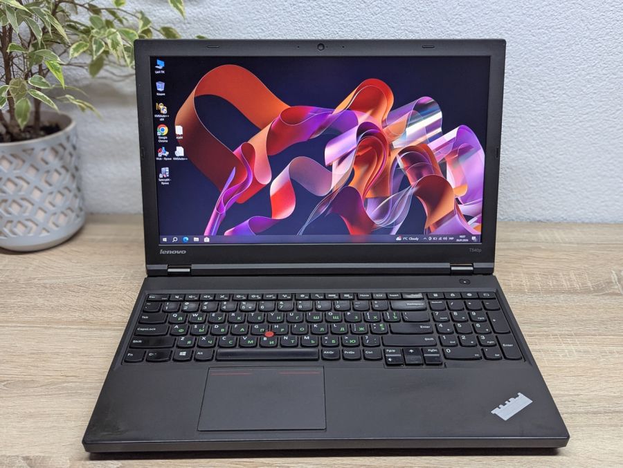 Ноутбук Б/В Lenovo T540P, Intel Core i5-4210M, DDR3 8GB, SSD 128GB, 15.6" Full HD