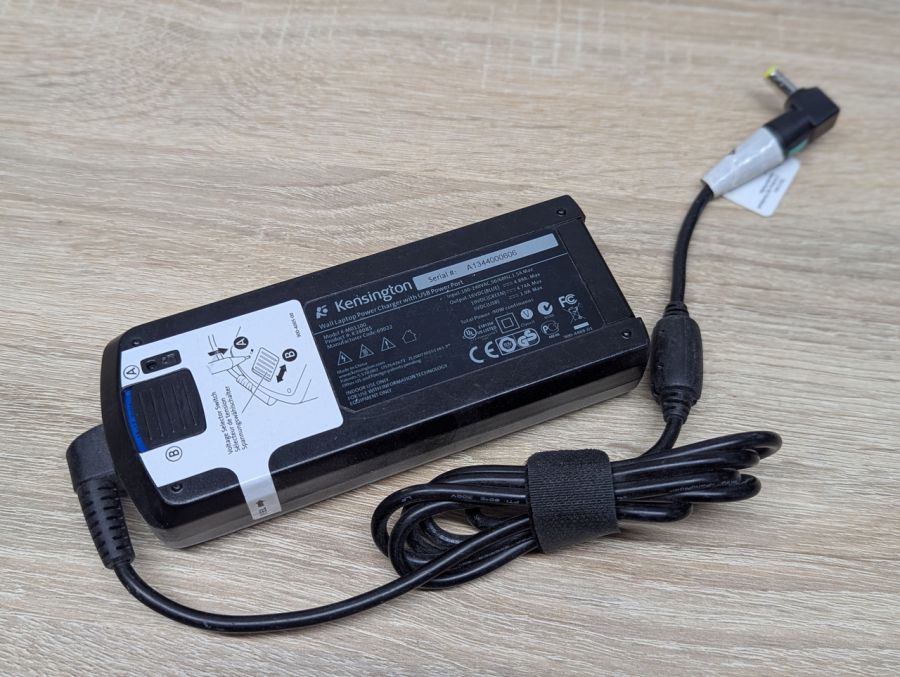 Б/В Блок живлення Kensington Wall Laptop Power Charger with USB Power Port 90W 5.5 x 2.5 мм