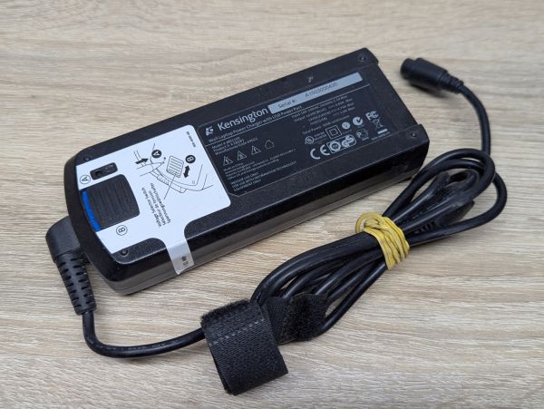 Б/В Блок живлення Kensington Wall Laptop Power Charger with USB Power Port 90W
