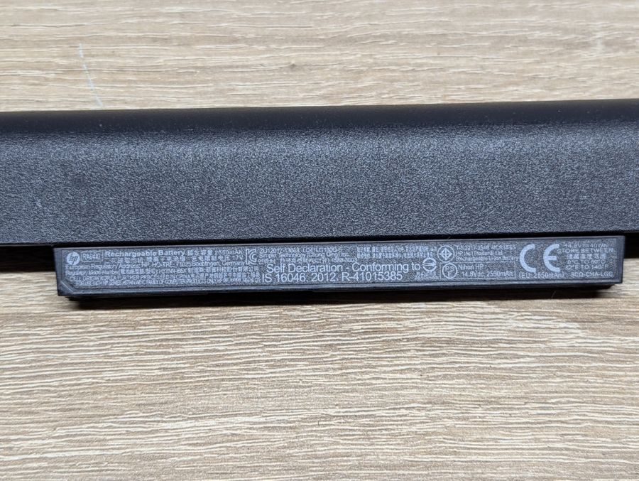 Б/В Оригінальна акумуляторна батарея HP RA04XL
