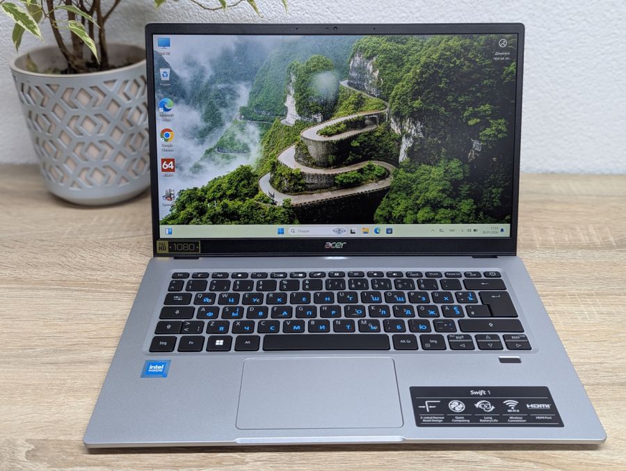 Ноутбук Б/В Acer Swift SF114-34, Intel Celeron N5100, DDR4 4 GB, SSD 128GB + SSD 256GB, 14" Full HD