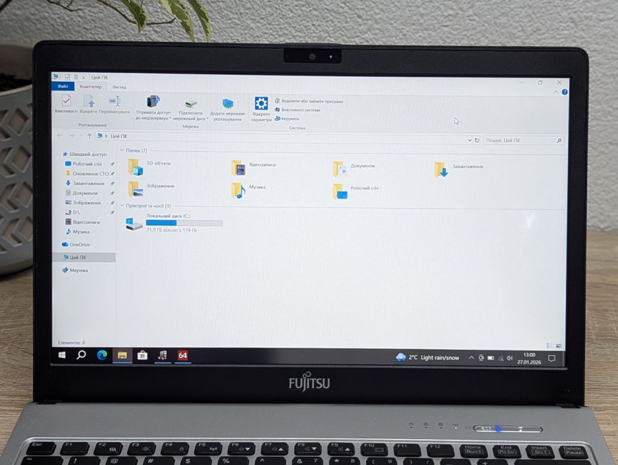 Уцінка! Ноутбук Б/В Fujitsu S936, Intel Core i5-6200U, DDR4 4 GB, SSD 128GB, 13" Full HD