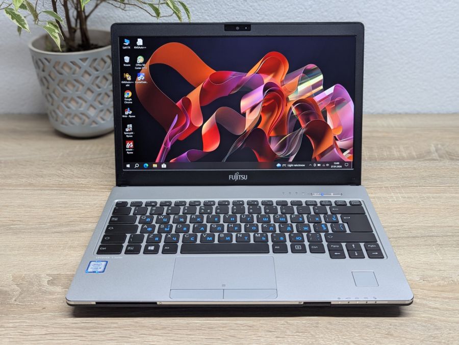 Уцінка! Ноутбук Б/В Fujitsu S936, Intel Core i5-6200U, DDR4 4 GB, SSD 128GB, 13" Full HD