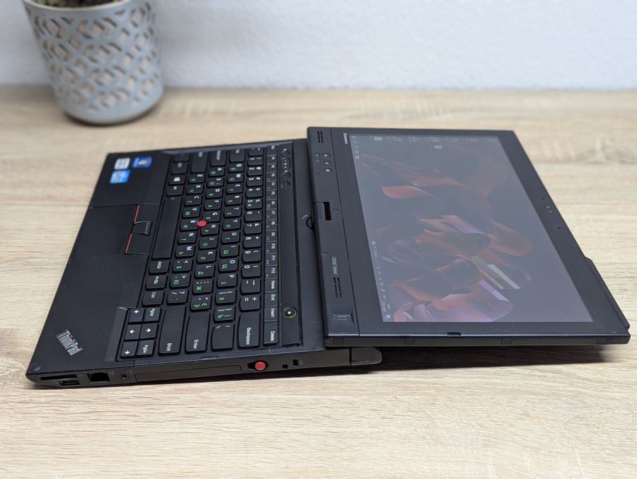 Ноутбук Б/В Lenovo X230 Tablet, Intel Core i5-3320M, DDR3 8 GB, SSD 128GB, 12.5" Сенсор