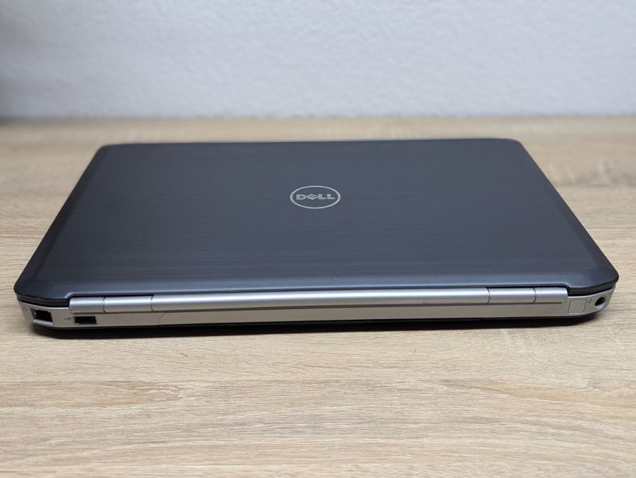 Ноутбук Б/В Dell Latitude E5520, Intel Core i5-2410M, DDR3 8 GB, SSD 128GB, 15.6" HD