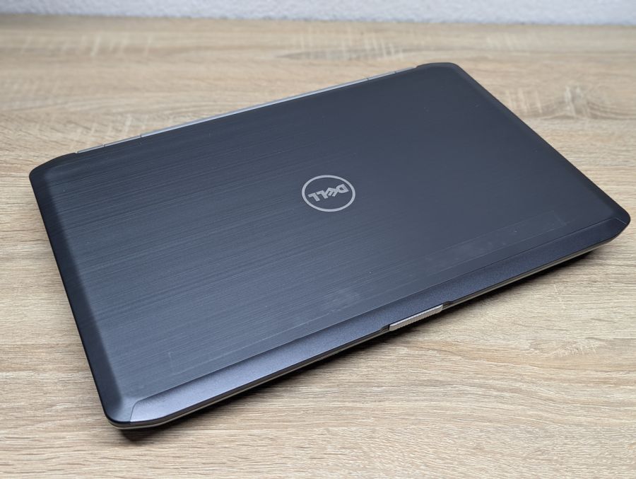 Ноутбук Б/В Dell Latitude E5520, Intel Core i5-2410M, DDR3 8 GB, SSD 128GB, 15.6" HD