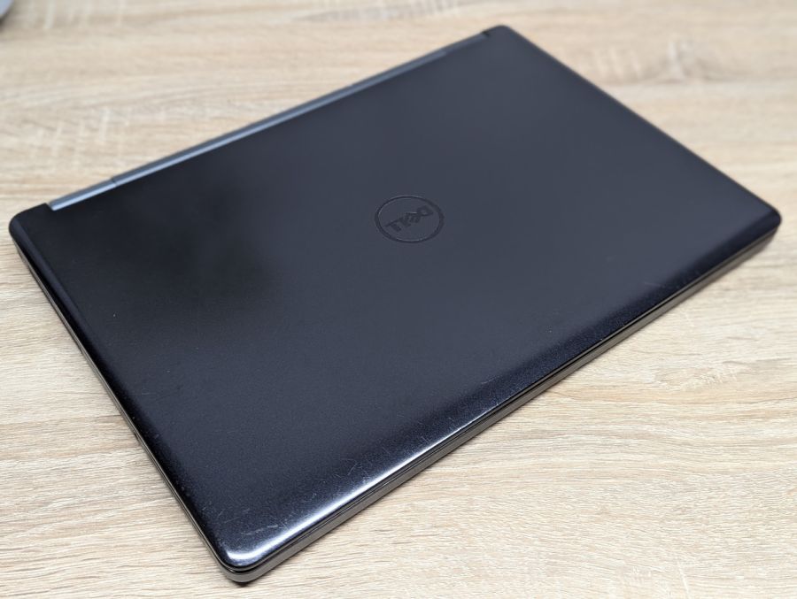 Уцінка! Ноутбук Б/В Dell Latitude E5550, Intel Core i5-5300U, DDR3 8 GB, SSD 128GB, 15.6" HD