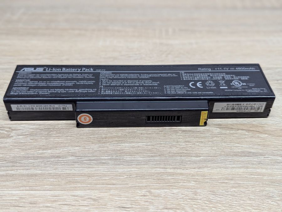 Б/В Оригінальна акумуляторна батарея Asus A32-F3