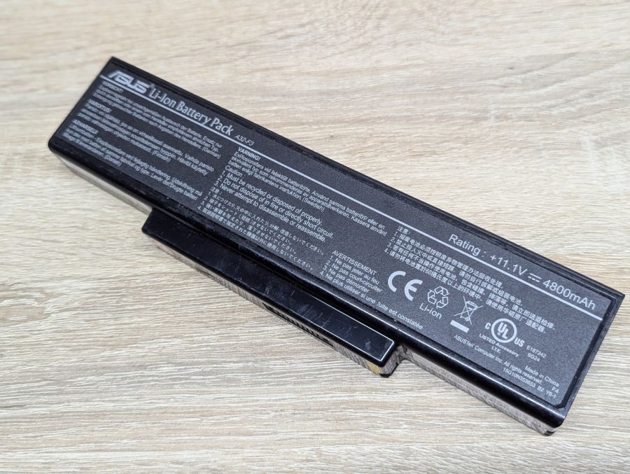 Б/В Оригінальна акумуляторна батарея Asus A32-F3