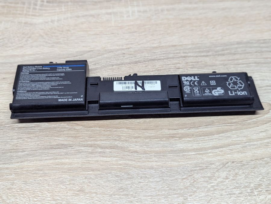 Б/В Оригінальна акумуляторна батарея Dell Y6142, W6617