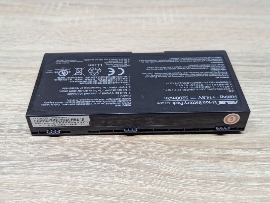 Б/В Оригінальна акумуляторна батарея Asus A42-M70