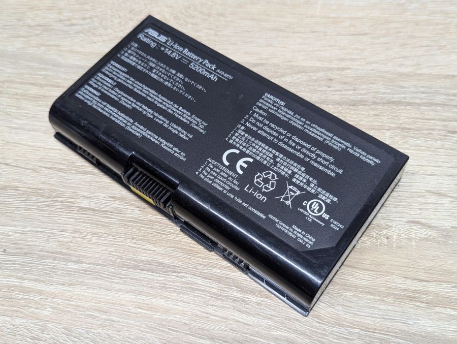 Б/В Оригінальна акумуляторна батарея Asus A42-M70