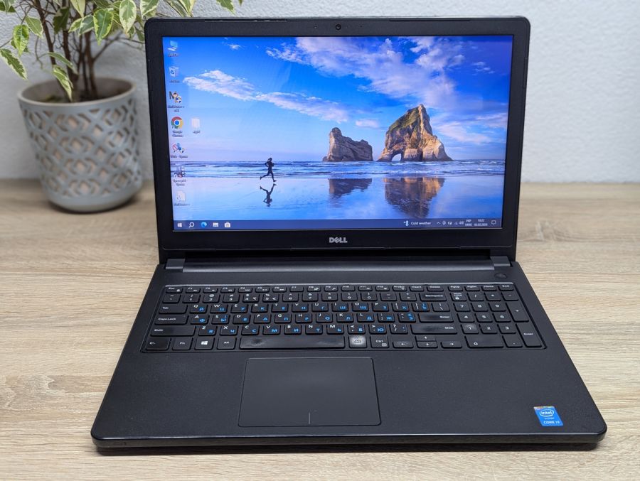 Уцінка! Ноутбук Б/В Dell Inspiron 5558, Intel Core i3-5005U, DDR3 8 GB, SSD 128GB, NVIDIA GeForce 920M 2gb, 15.6"