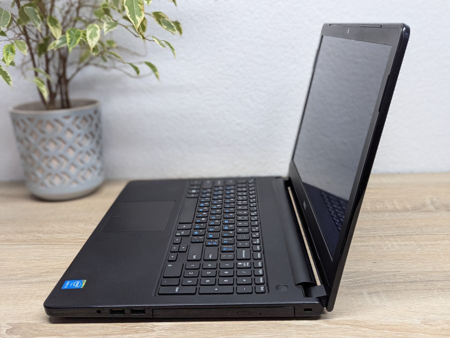 Уцінка! Ноутбук Б/В Dell Inspiron 5558, Intel Core i3-5005U, DDR3 8 GB, SSD 128GB, NVIDIA GeForce 920M 2gb, 15.6"