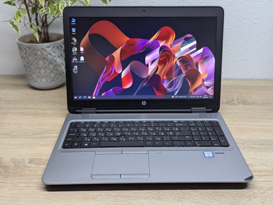 Уцінка! Ноутбук Б/В HP ProBook 650 G2, Intel Core i5-6200U, DDR4 8 GB, SSD 128GB, 15.6" Full HD