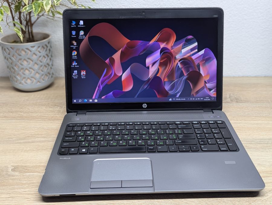 Уцінка! Ноутбук Б/В HP ProBook 450 G1, Intel Core i3-4000M, DDR3 8 GB, SSD 128GB, 15.6" HD