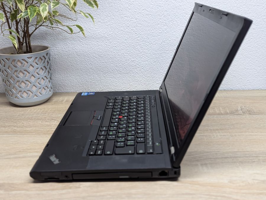 Ноутбук Б/В Lenovo T530, Intel Core i5-3380M, DDR3 8GB, HDD 500GB, 15.6" Full HD