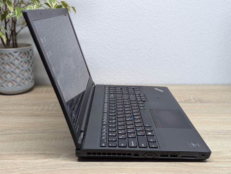 Ноутбук Б/В Lenovo T540P, Intel Core i7-4710MQ, DDR3 8GB, SSD 128GB, NVIDIA GeForce GT 730M 1GB, 15.6"