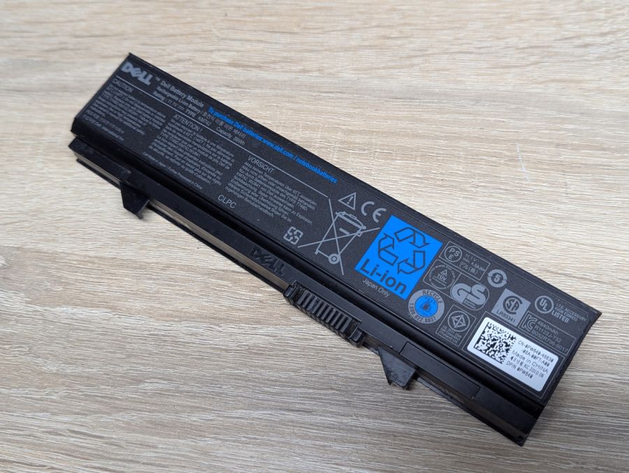 Б/В Оригінальна акумуляторна батарея Dell KM742 [ProductHub SKU KM742]
