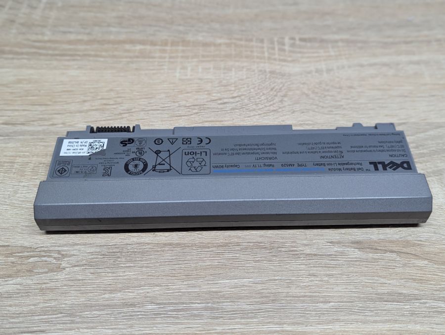 Б/В Оригінальна акумуляторна батарея Dell 4M529