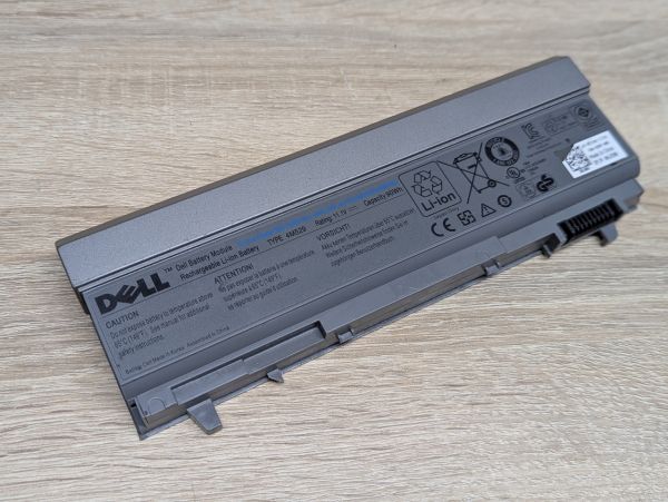 Б/В Оригінальна акумуляторна батарея Dell 4M529