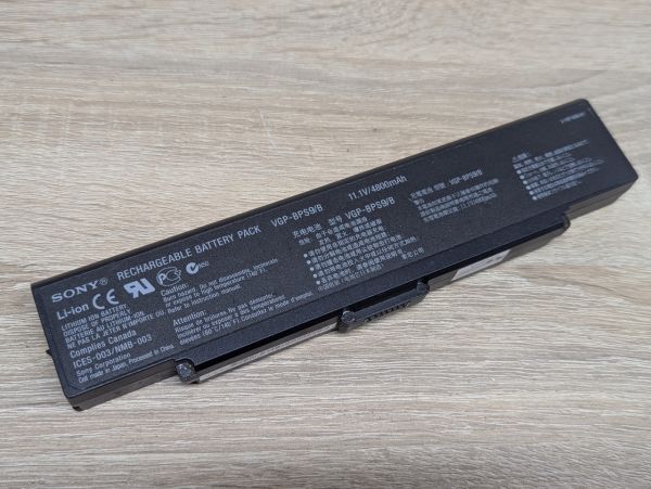 Б/В Оригінальна акумуляторна батарея Sony VGP-BPS9\B