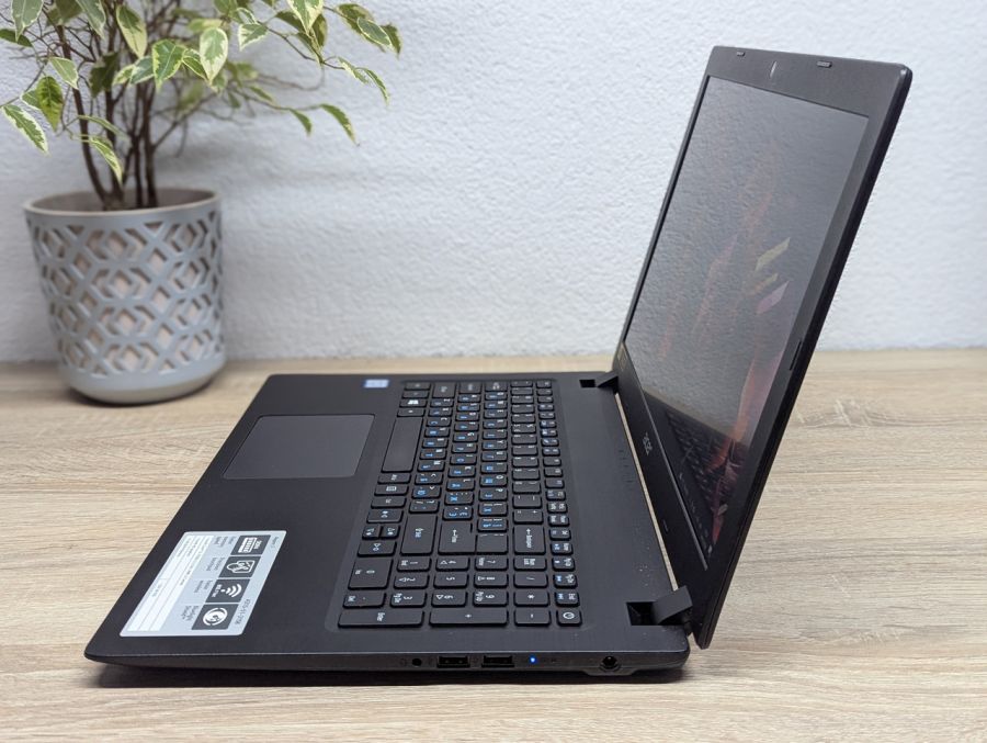 Ноутбук Б/В Acer Aspire 3 A315-51, Intel Core i3-7020U, DDR4 4 GB, SSD 128GB, 15.6" Full HD