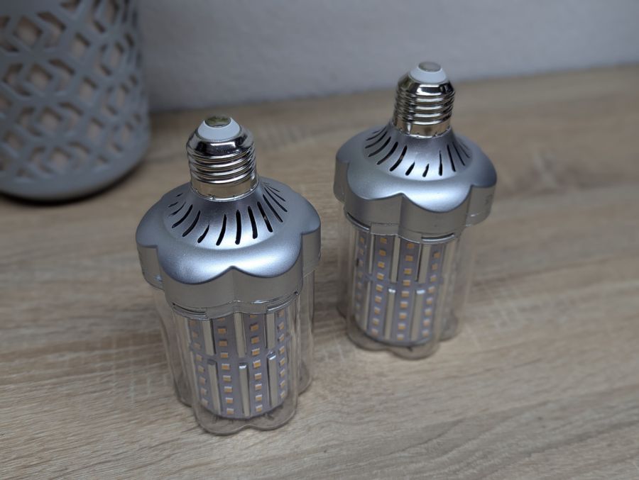 Новий Cвітлодіодні (LED) лампи SAUGLAE E27