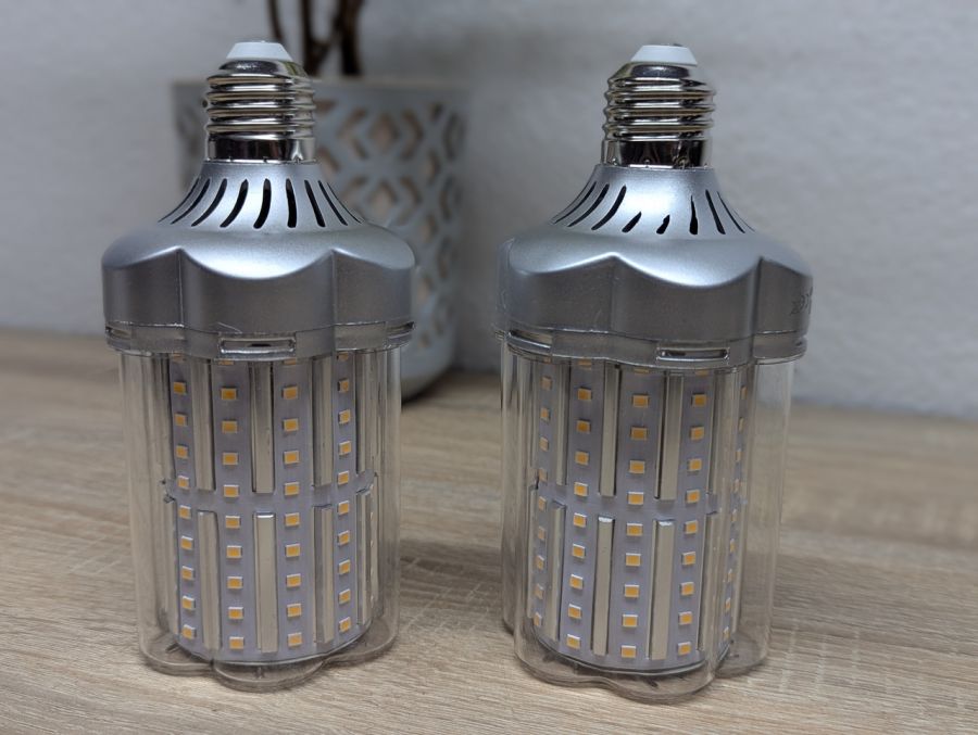 Новий Cвітлодіодні (LED) лампи SAUGLAE E27