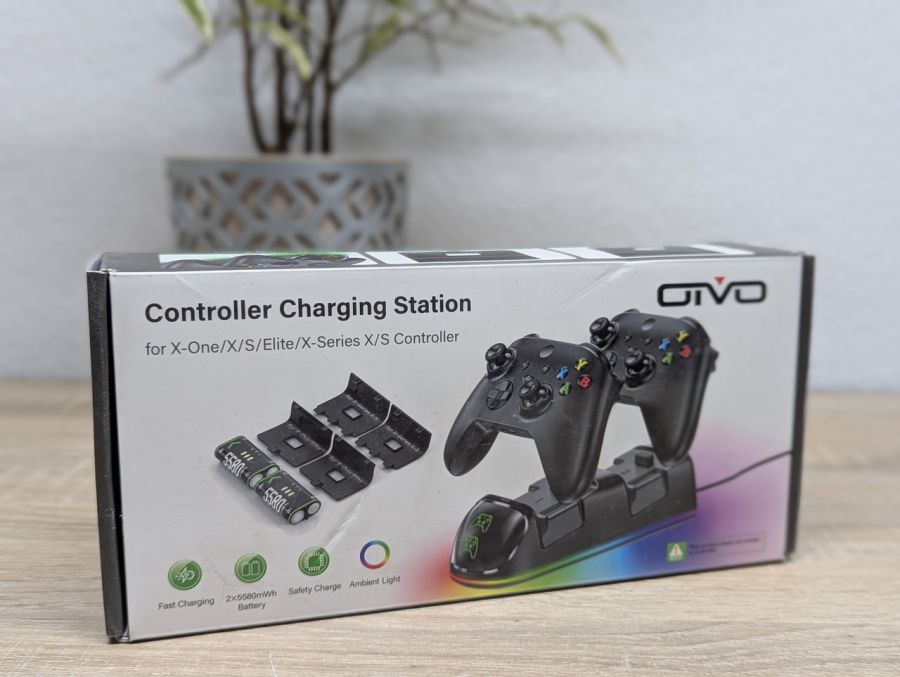 Новий Зарядна станція OIVO для контролерів Xbox