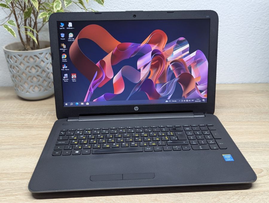 Ноутбук Б/В HP 250 G4, Intel Core i3-4005U, DDR3 8GB, SSD 128GB, 15.6" HD