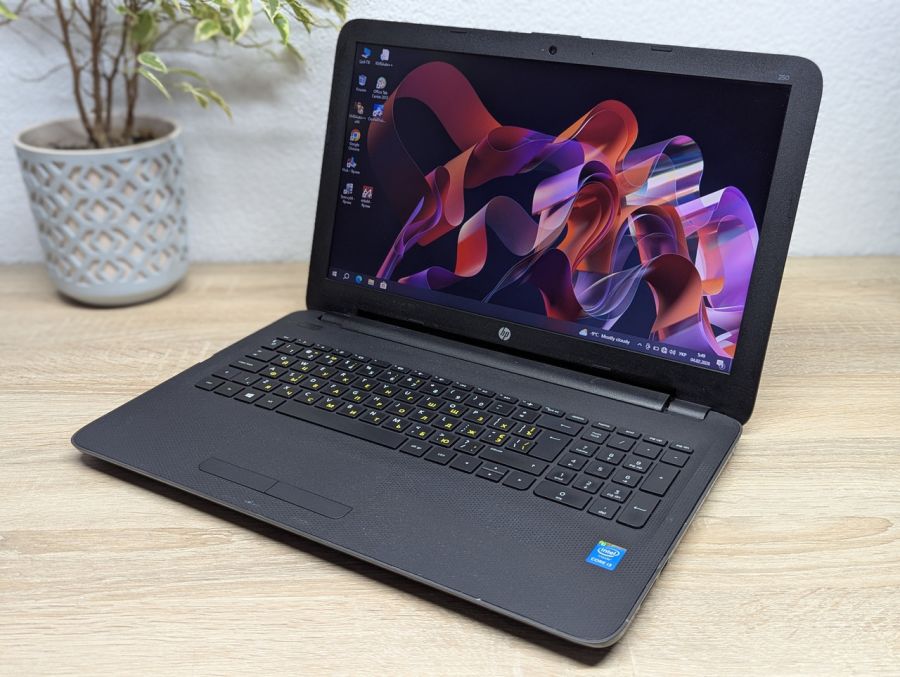 Ноутбук Б/В HP 250 G4, Intel Core i3-4005U, DDR3 8GB, SSD 128GB, 15.6" HD