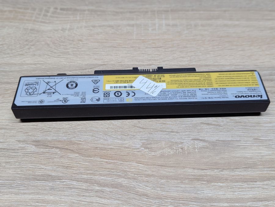 Б/В Оригінальна акумуляторна батарея Lenovo L13C6Y01