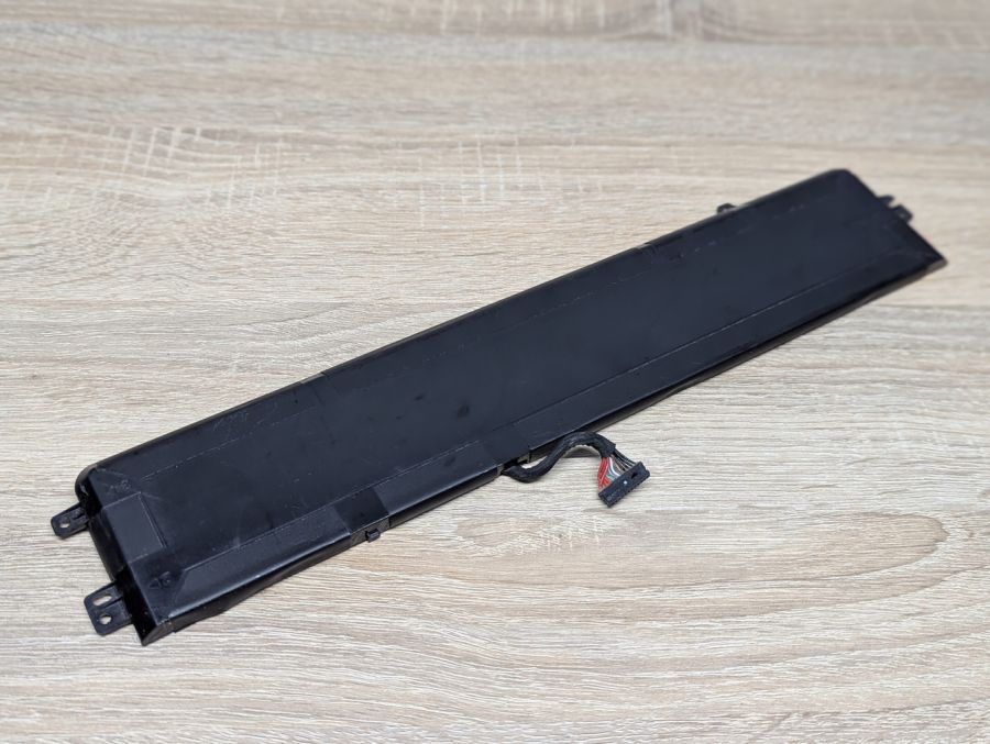 Б/В Оригінальна акумуляторна батарея Lenovo L14M3P24
