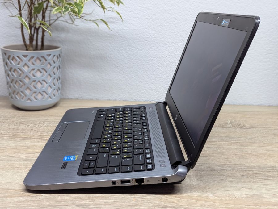 Уцінка! Ноутбук Б/В HP ProBook 430 G2, Intel Core i5-5200U, DDR3 8 GB, SSD 128GB, 12.5" HD