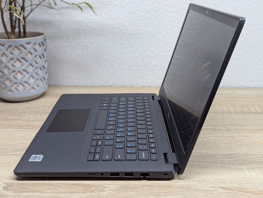 Уцінка! Ноутбук Б/В Dell Latitude 3410, Intel Core i5-10210U, DDR4 8 GB, SSD 256GB, 14" Full HD