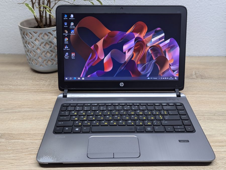 Уцінка! Ноутбук Б/В HP ProBook 430 G2, Intel Core i5-5200U, DDR3 8 GB, SSD 128GB, 12.5" HD