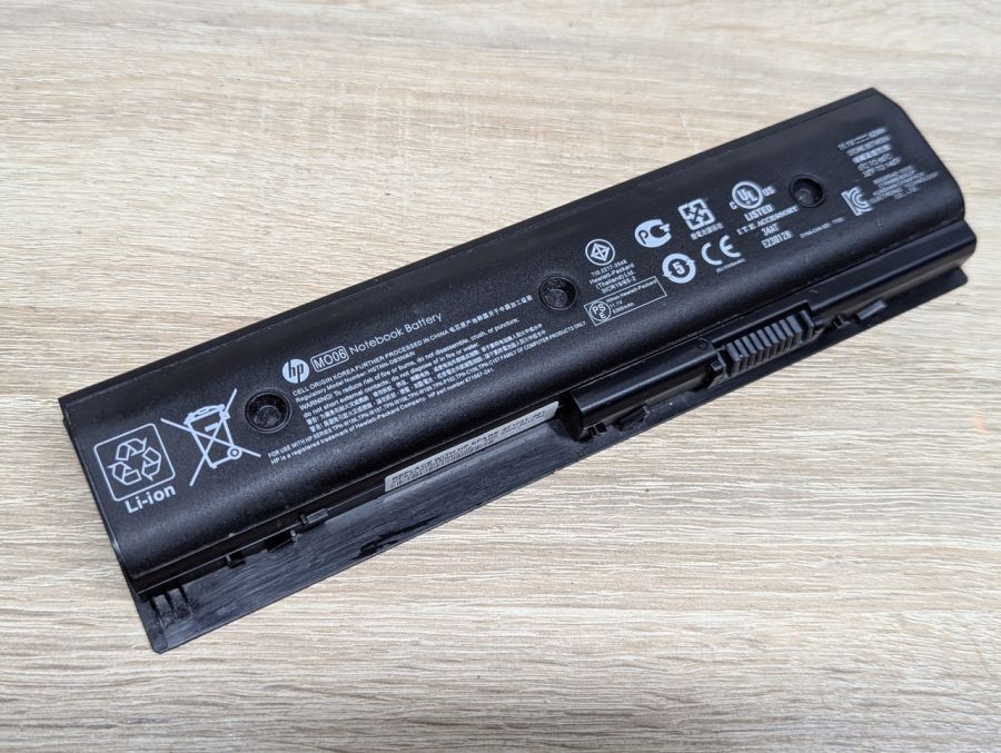 Б/В Оригінальна акумуляторна батарея HP MO06