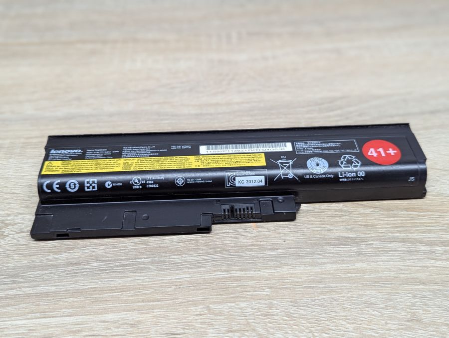 Б/В Оригінальна акумуляторна батарея Lenovo 42T4621