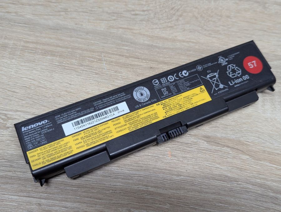 Б/В Оригінальна акумуляторна батарея Lenovo 45N1162,45N1163