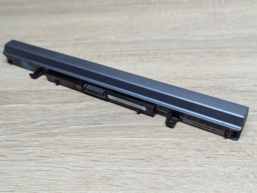 Б/В Оригінальна акумуляторна батарея Toshiba PA5076U-1BRS
