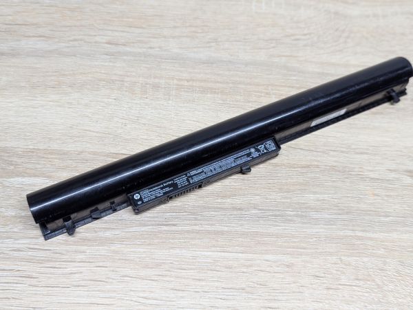 Б/В Оригінальна акумуляторна батарея HP OA04