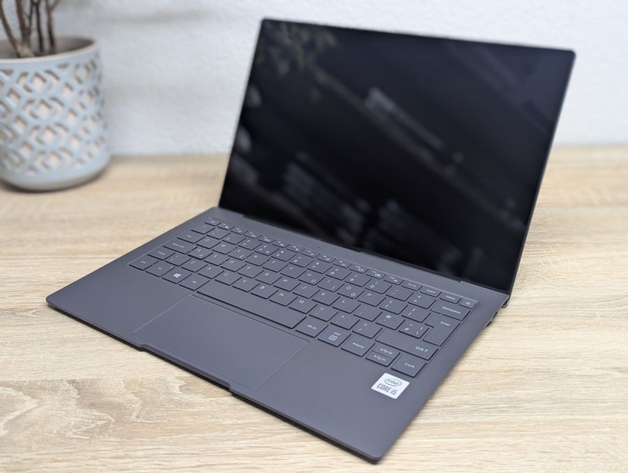 Ноутбук Б/В Samsung Galaxy Book S 767XCM-K01, Intel Core i5, DDR4 8 GB, SSD 512GB, 13.3" Full HD
